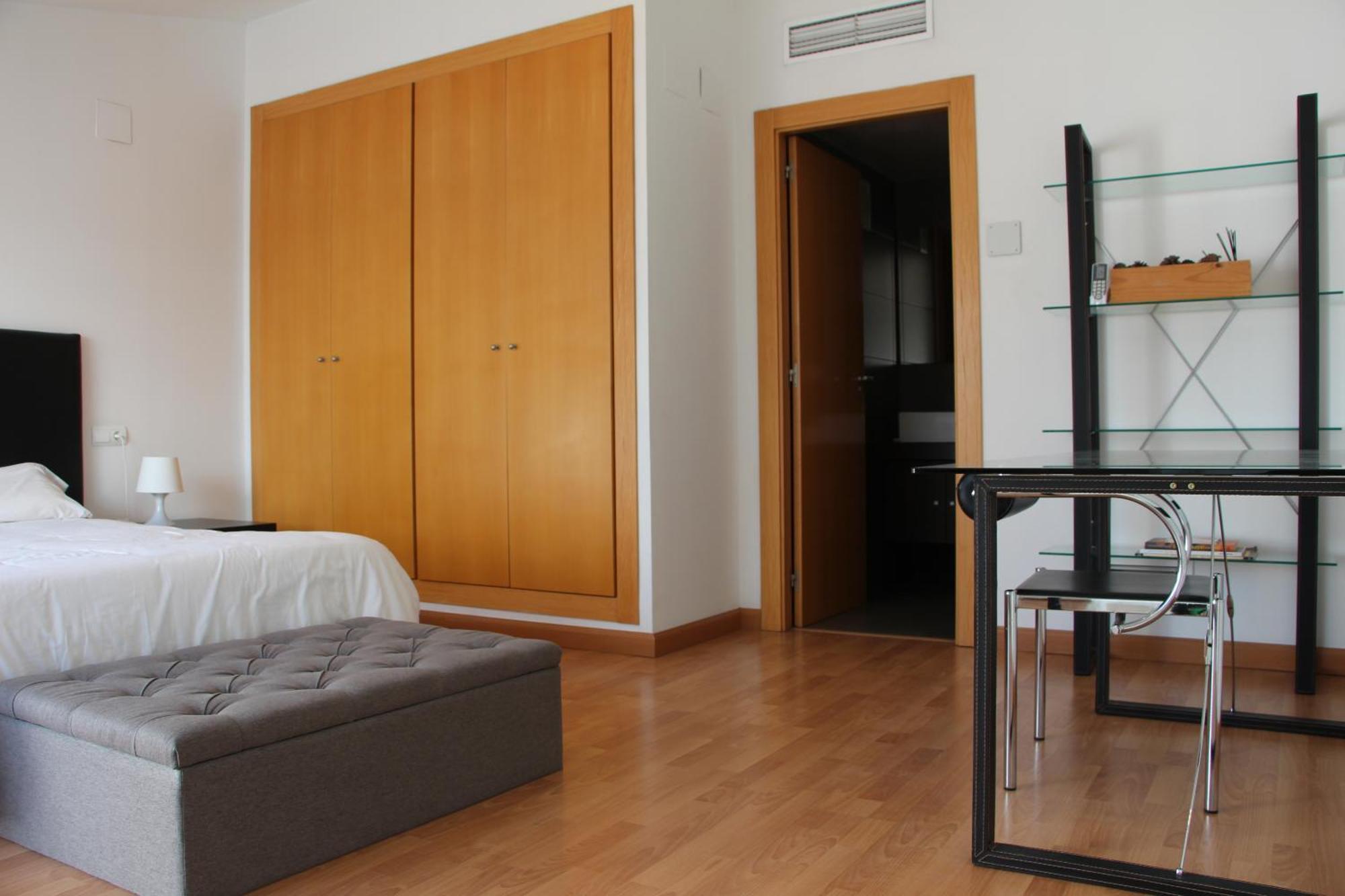 Apartamentos La Pergola Castellon Castellón de la Plana Стая снимка